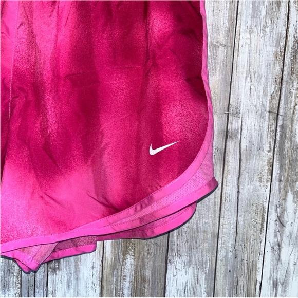 Nike Women’s Dri Fit Tempo Pink Printed Running Shorts Size XXL - Picture 3 of 5